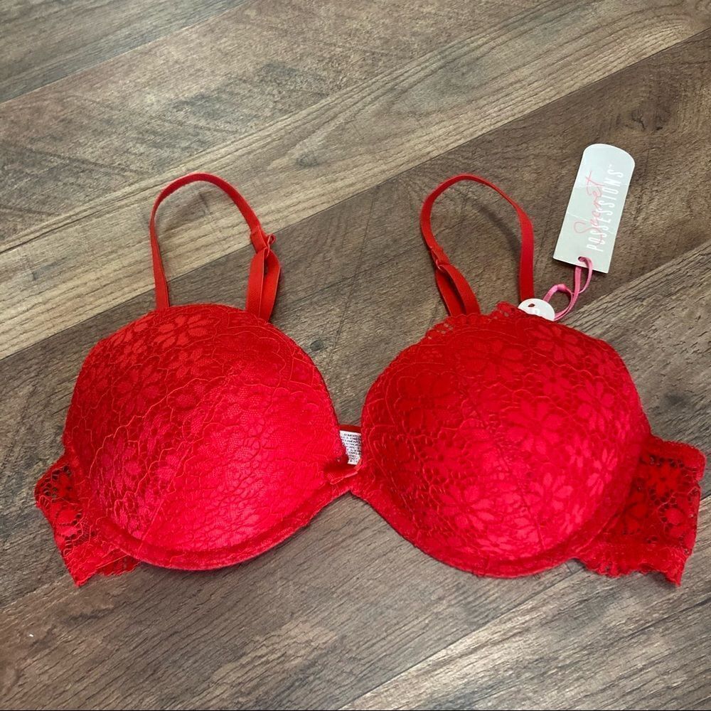 NEW 32B Red Lace Convertible Bra